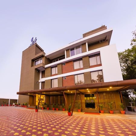 Royal Inn Khandwa Екстер'єр фото