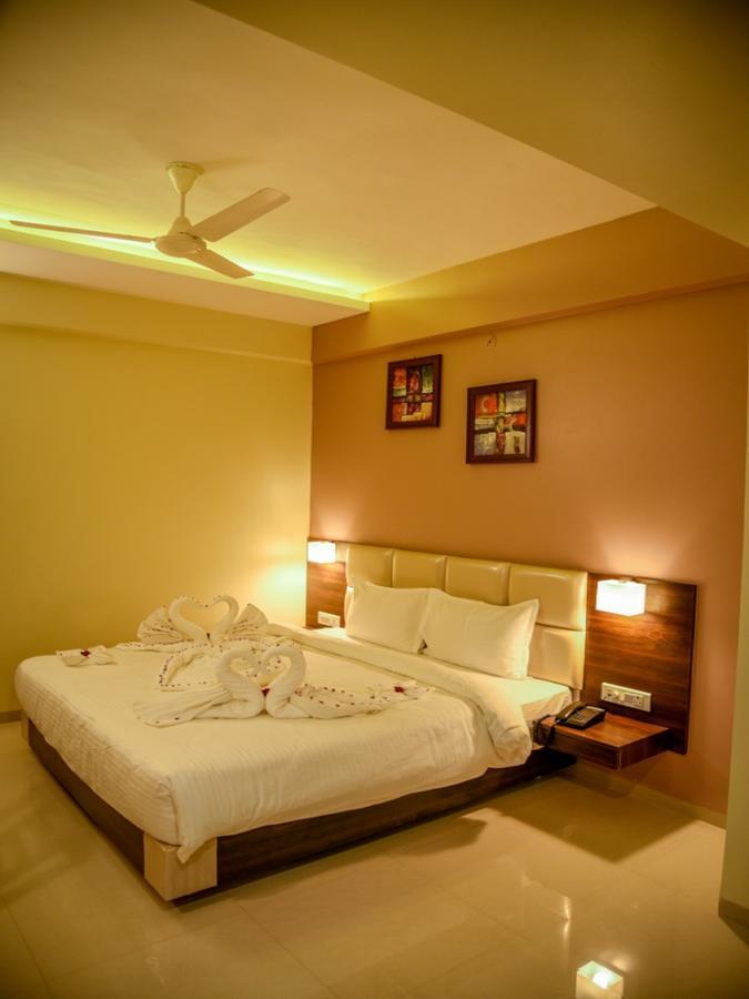 Royal Inn Khandwa Екстер'єр фото