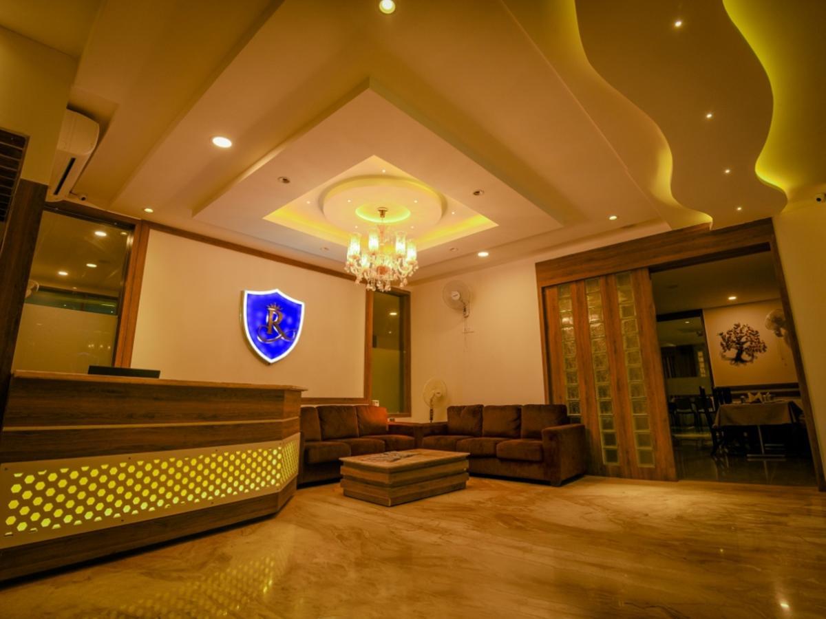 Royal Inn Khandwa Екстер'єр фото